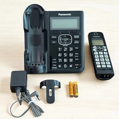 Panasonic KX-TGF540 B 1-Handset Cordless Phone System KX-TGF544B (Black) - Image 1 of 4