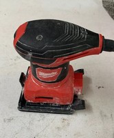 Milwaukee 6033-21 1/4 Sheet Palm Sander Tool Only
