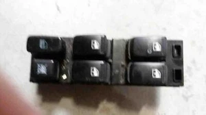 Door Switch Front KIA SORENTO 03 04 05 06 07 08 09 - Picture 1 of 1