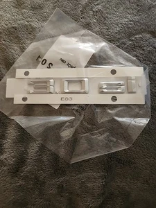 Original OE BMW E70 SUV Puerta Delantera 3.0si Emblema Insignia Logo Letrero - Imagen 1 de 3
