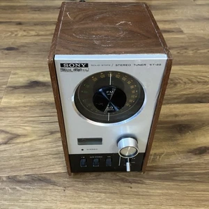 Rare Sony ST-88 Solid State FM/AM Stereo Radio Tuner made in Japan in the 1970s - Picture 1 of 9