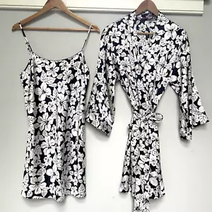 Natori CRUZ Satin Kimono Robe & Slip Strap Nightgown Dress Set M Floral Pockets - Picture 1 of 18