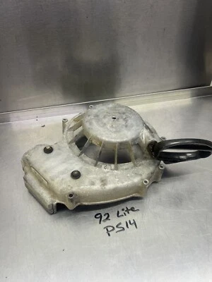 88 89 90 92 91 93 94 95 96 97 98 Polaris 340 Indy Lite OEM Estuche de retroceso 3083589 Foto 1 de 4