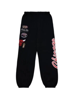 Pantalones deportivos Mitchell & Ness NBA Chicago Bulls Champ City negros Foto 1 de 4