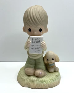 Precious Moments Figur "Gott versteht" Junge Berichtskarte E1379BR - Bild 1 von 3