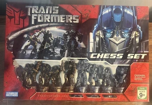 Transformers Chess Set 2007 Hasbro Parker Brothers Paramount New and Sealed - Picture 1 of 13