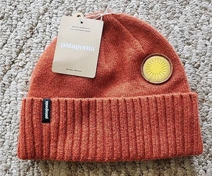 Neu mit Etikett Patagonia Brodeo Beanie Mütze mit Bündchen gerippte Mütze Strick Wolle Nylon brüniert rot - Bild 1 von 6