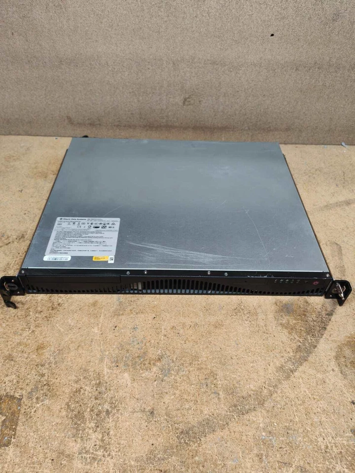 Procesador de servicio Hitachi VSP Gx00 1U N.º de parte: 3919435 Foto 1 de 1