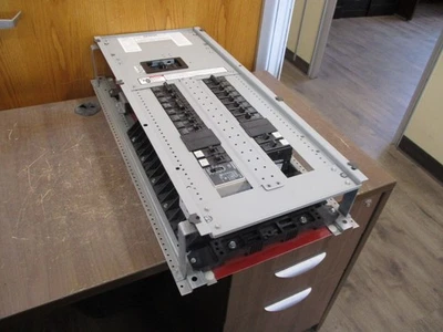 Siemens P2 Main Breaker Panelboard Interior P2A30QJ125FTS 125A Main 120/240V 1Ph - Image 1 of 4