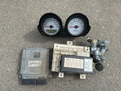 Kit Centralina Motore Smart 454 Forfour A6391501079 Tachimetro 1.5 Cdi Interruttore - Immagine 1 di 4