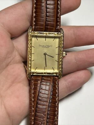 Schönes Sammlerstück IWC SCHAFFHAUSEN Quartz 7J Swiss Herrenuhr - Bild 1 von 4