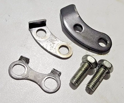 Направляющий кронштейн стопора стартера 1979 Suzuki TS125 Duster 125 TS 79 - Изображение 1 из 4