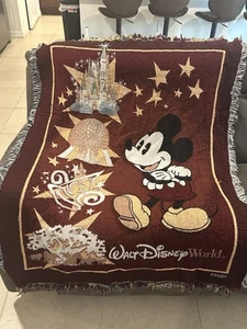Walt Disney World Mickey Mouse Fringe Throw Blanket Magic Kingdom Animal Epcot - Picture 1 of 2