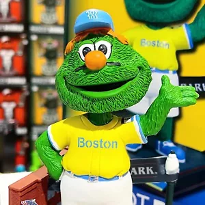 WALLY THE GREEN MONSTER Boston Red Sox Patriots Day "Boston Marathon" Bobblehead - Picture 1 of 12