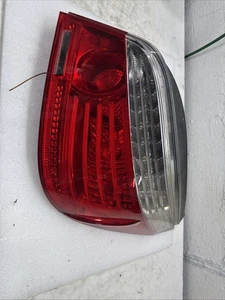 OEM 2008-2010 BMW 528i 3.0L RIGHT PASSENGER SIDE TAIL LIGHT LAMP - Picture 1 of 4