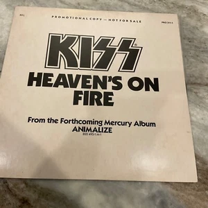 KISS 12" PROMO Heaven's On Fire 1984 M/EX PRO 311-1 - Bild 1 von 3