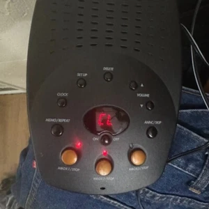 AT&T 1726 Digital Answering System Machine With 3 Mailboxes & Call Screening - Zdjęcie 1 z 3