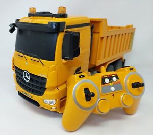 Bruder Mercedes Benz Arocs Dump Truck EUC: No Charger: 2.4 Ghz, Works Perfectly