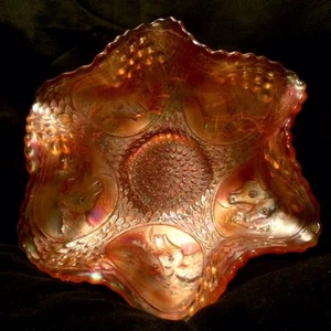 Carnival Amber glass dish - Picture 1 of 4
