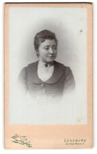 Fotografía W. Sasse, Lüneburg, retrato mujer con el pelo atado 
