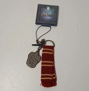 Wizarding World Of Harry Potter Japan Gryffindor Headphone Jack Phone Charm - Zdjęcie 1 z 7