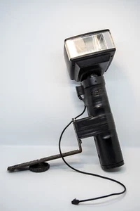 Flash Universel METZ Mecabtliz 45 CT-1 - LIRE!! - TEL QUEL/PIECES/REPARATION - Foto 1 di 7
