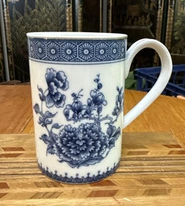 Williamsburg Mottahedeh Imperial Blue Coffee Mug 1991 Flawed READ - Picture 1 of 8