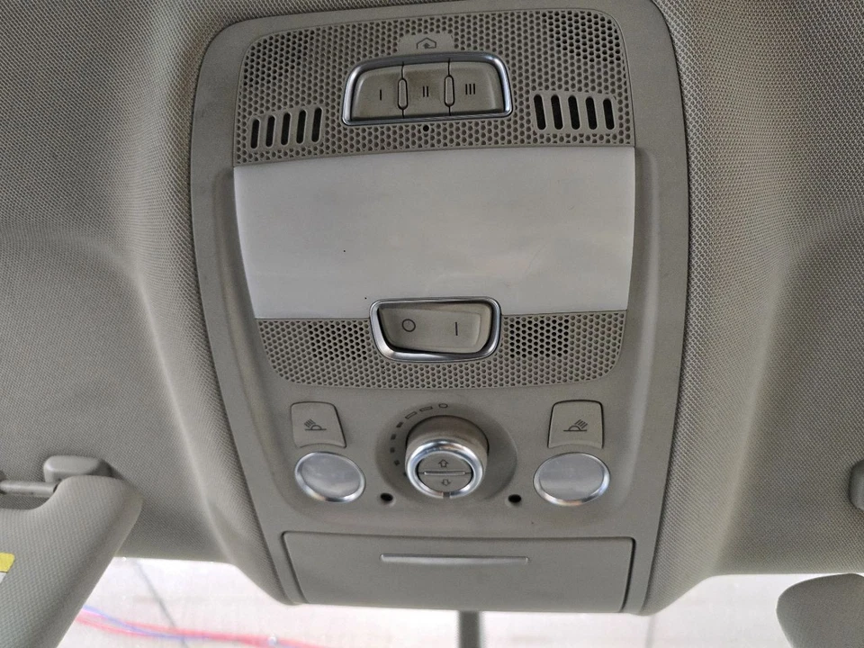 Consola delantera VIN Fp 7º y 8º dígito techo corredizo compatible con 09-17 AUDI Q5 639024 Foto 1 de 4