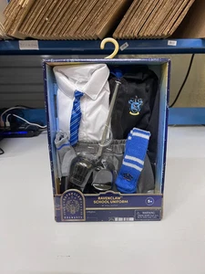 Harry Potter Hogwarts Corvonero Uniforme Scuola per Bambola 18” Accappatoio Scarpe Bacchetta - Foto 1 di 2