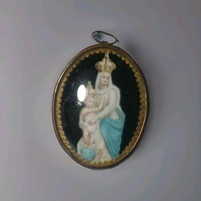 Ancien Médaillon Ex voto ND De La Victoire Laiton Verre Bombé Decoupis  - Photo 1/4