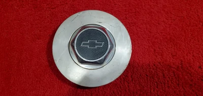 Chevrolet Impala Monte Carlo 2000-2005 tapa central P/N 9592363 Foto 1 de 3