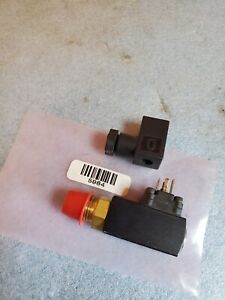 PARKER P01909 SENSOR NSNP *IN* STOCK* USA* READY TO SHIP 