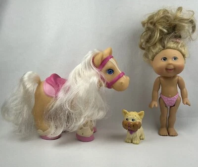 Muñeca Cabbage Patch Kids CPK Lil Sprouts y pony de fiesta brillante + perro mascota Foto 1 de 4