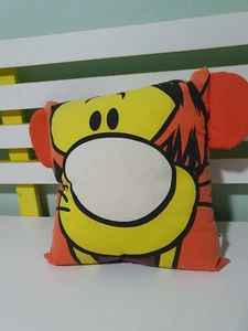 WINNIE THE POOH CUSHION TIGGER VINTAGE DAKKI PHILIPPINES DISNEY 25CM - Picture 1 of 5