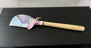 Bird With Flowers Wooden Handle Silicone Scrapper/Baking Tool Stirring Spatula - Picture 1 of 4