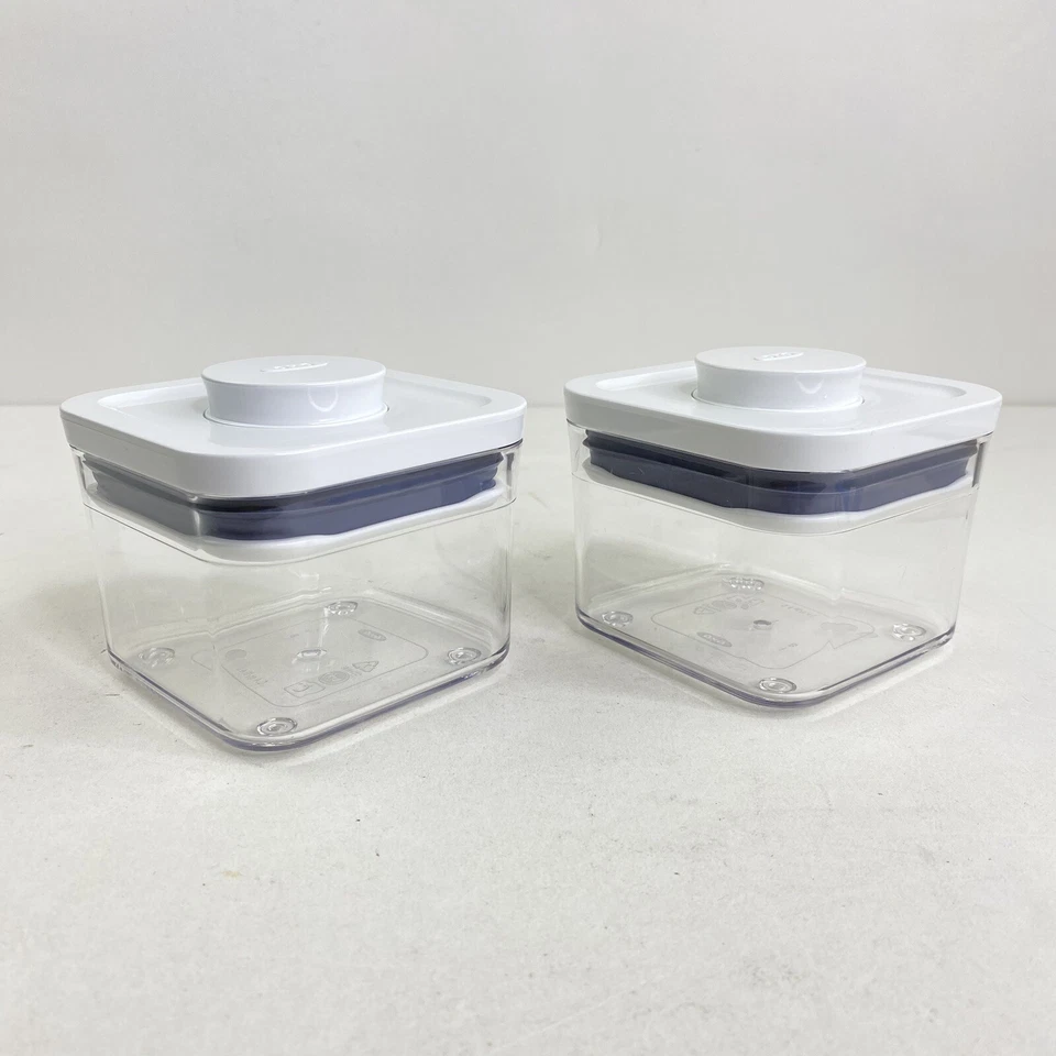 OXO Pop Contenedor Pequeño Cuadrado Mini (0,4 Qt) Juego de 2 Foto 1 de 4