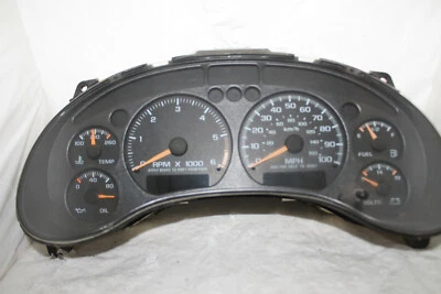 Speedometer Instrument Cluster 01-05 Blazer/Sonoma/Jimmy/S10/S15 251,687 Miles - Image 1 of 4
