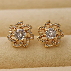 3.0 Ct Simulated Diamond Wedding Cluster Flower Stud Earrings Yellow Gold plated - Picture 1 of 4