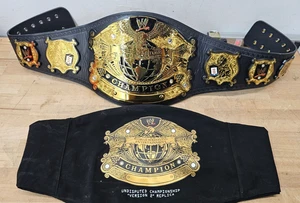 Authentic 2020 WWE Undisputed Championship V2 Belt Heavyweight Replica USED - Bild 1 von 9