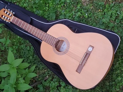 Hermosa guitarra flameada "Karl Hofner HF 12 Benny Winterstein", Höfner alemán Foto 1 de 4