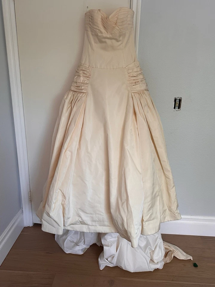 Blue Willow Anne Barge Wedding Dress 12 Trumpet Silk Blend Strapless Lace Bow - Image 1 of 4