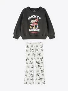 NWT Disney's Minnie Mouse Lounge Set PRIMARK SIZE 4 - 5 YRS - Picture 1 of 7