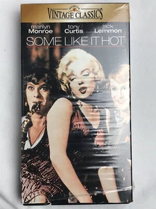 SOME LIKE IT HOT (VHS) MARILYN MONROE JACK LEMMON TONY CURTIS Classic Cinema - Picture 1 of 3