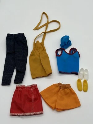 Vintage Barbie Shopping Spree Dress Pants Skirt Top Shoes #3807 Mattel 1983 - Image 1 of 4