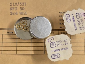5 x New Tavennes 50 Wristwatch 3rd Wheel Lot 210/537 - NFT - Watchmaker Parts - Picture 1 of 1