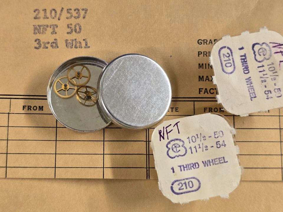 5 x New Tavennes 50 Wristwatch 3rd Wheel Lot 210/537 - NFT - Watchmaker Parts - Image 1 of 1