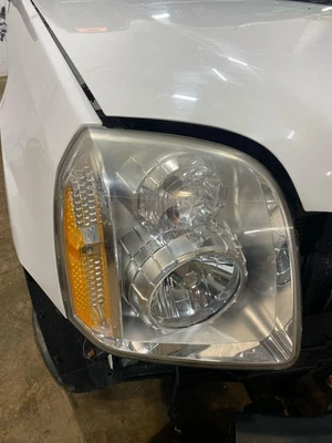 07 08 09 10 11 12 13 14 GMC YUKON Conjunto de faros lado del pasajero derecho Foto 1 de 3