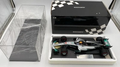  MIN117170444 Minichamps Mercedes-AMG Petronas Motorsport F1 W08 Hamilton R - Immagine 1 di 4
