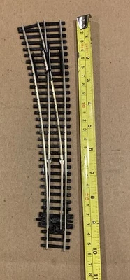Peco Streamline HO/OO Code 100 Track Nickel Rail Insulfrog Curved Left Hand - Image 1 of 3