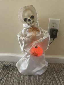 VTG 1988 Funny Toys Skeleton Ghost w/pumpkin Halloween Sound+lights Work - Picture 1 of 6